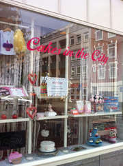 Cakes-in-the-city-3771340-featured